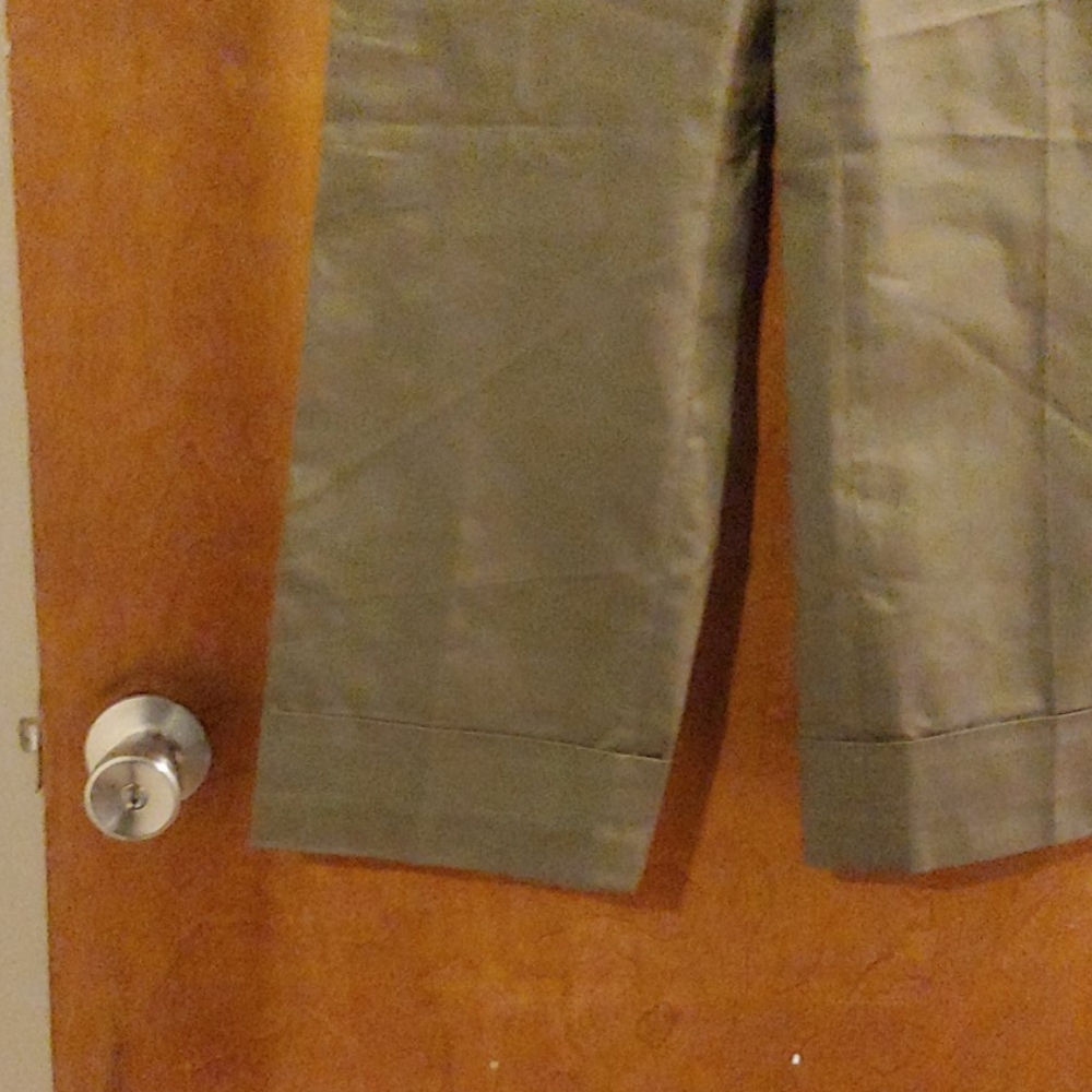 Capris - Picture 2 of 6